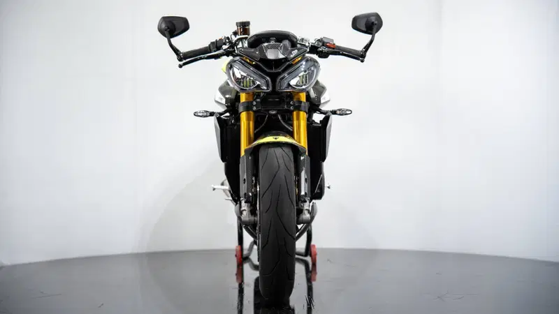 Triumph Street Triple 765 Moto2 Edition (2023 - 24) (4)