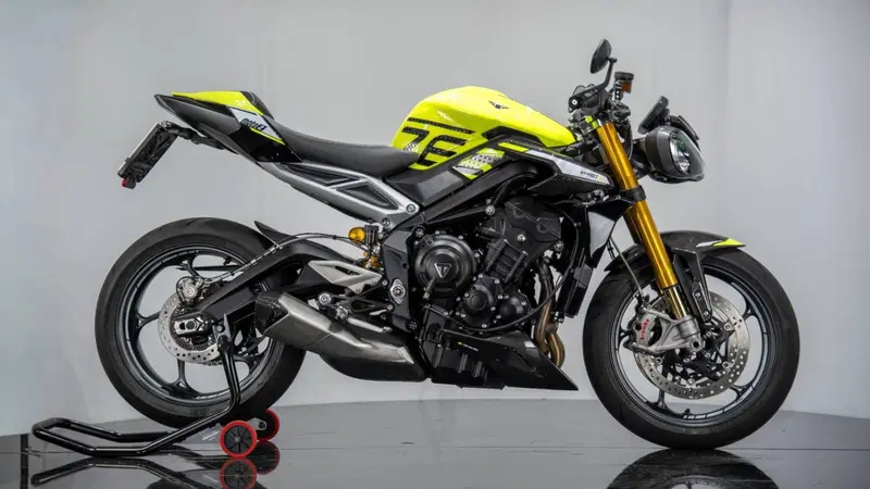 Triumph Street Triple 765 Moto2 Edition (2023 - 24) (6)