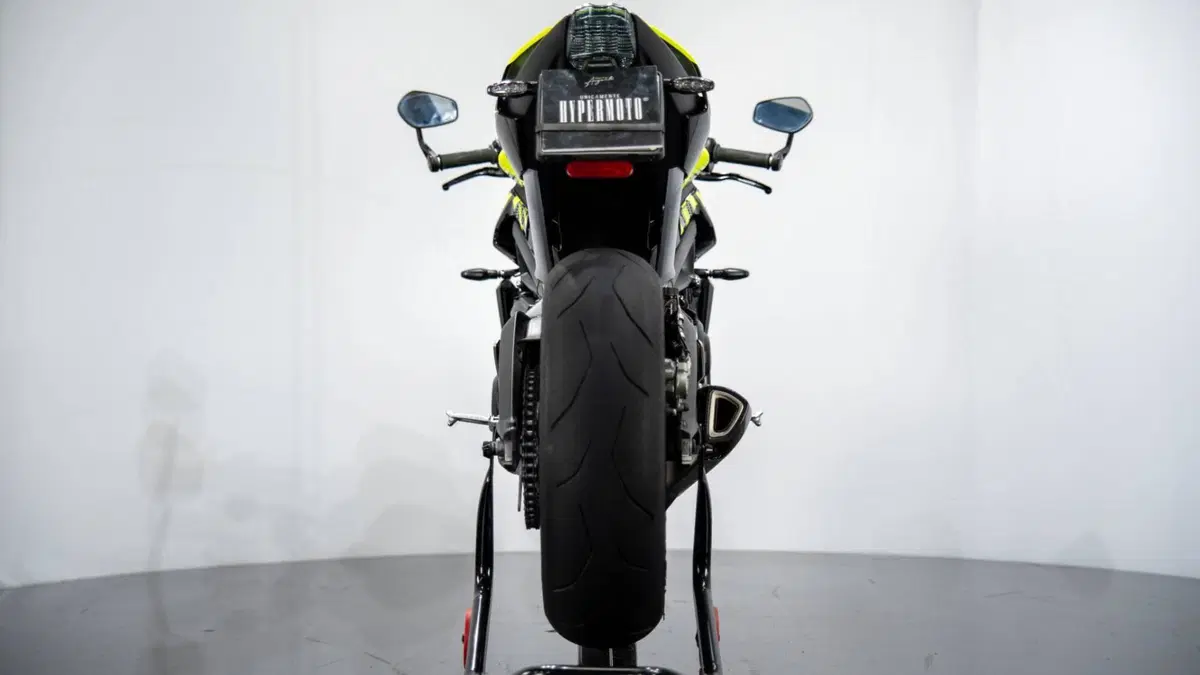 Triumph Street Triple 765 Moto2 Edition (2023 - 24) (8)