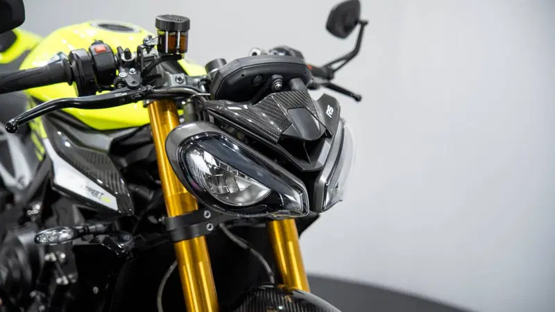 Triumph Street Triple 765 Moto2 Edition (2023 - 24) (10)