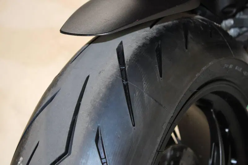 Ducati Panigale V4 S (2022 - 24) (8)
