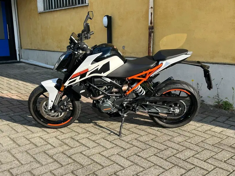 KTM 125 Duke ABS (2017 - 20) (2)