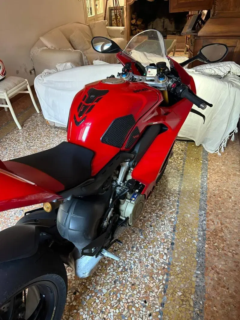 Ducati Panigale V4 S (2022 - 24) (5)
