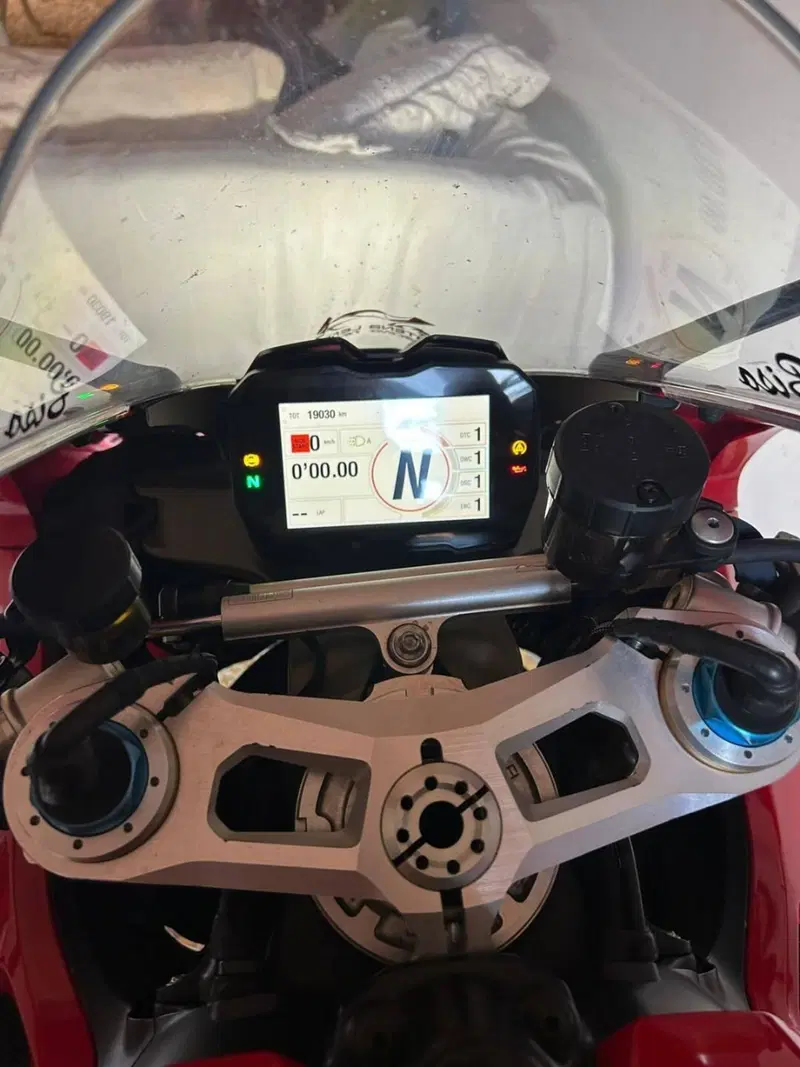 Ducati Panigale V4 S (2022 - 24) (6)