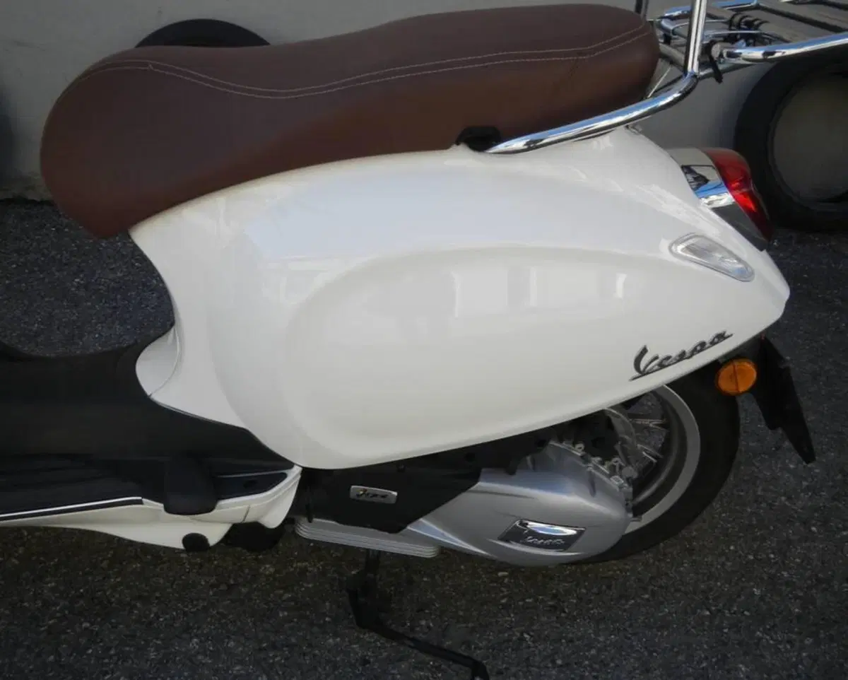 Vespa Primavera 150 (2021 - 23) (9)