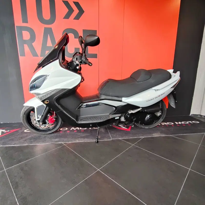 Kymco Xciting 300i R (2007 - 14) (8)