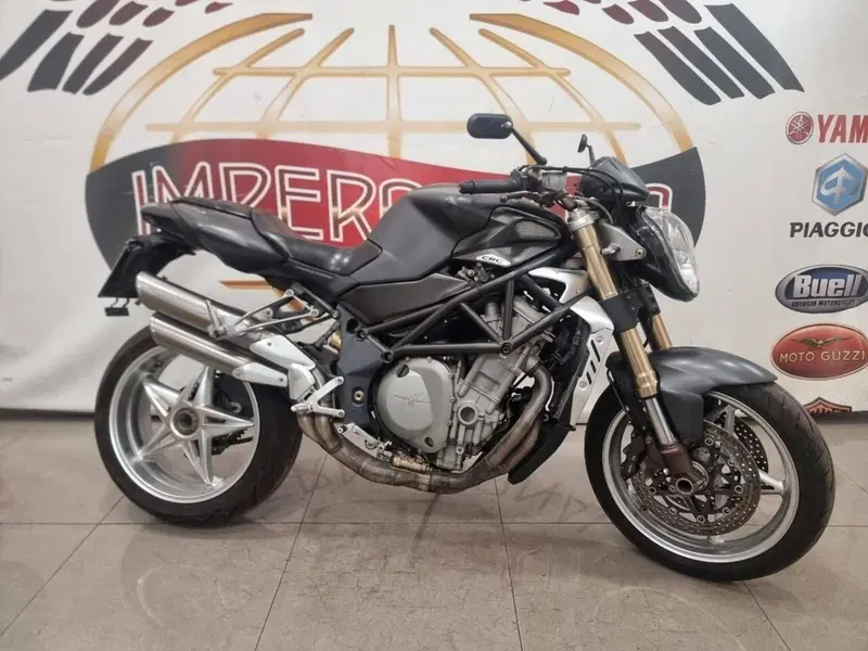 MV Agusta Brutale 750 (2)
