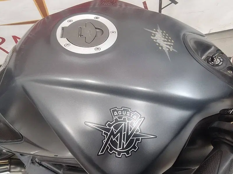 MV Agusta Brutale 750 (8)