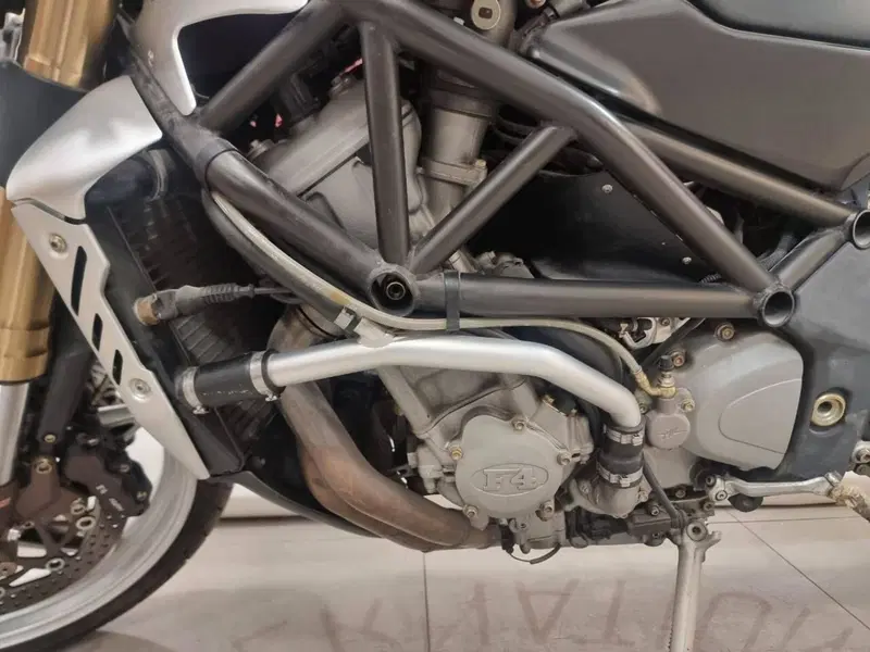 MV Agusta Brutale 750 (9)