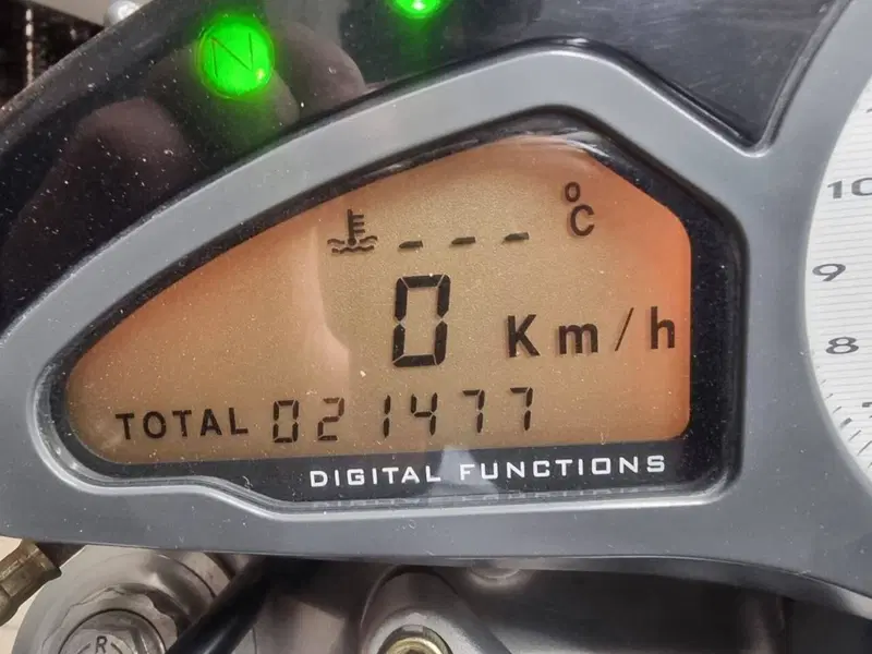 MV Agusta Brutale 750 (11)