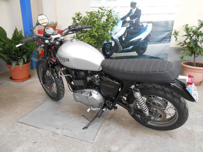 Triumph Bonneville 800 (2002 - 07) (14)