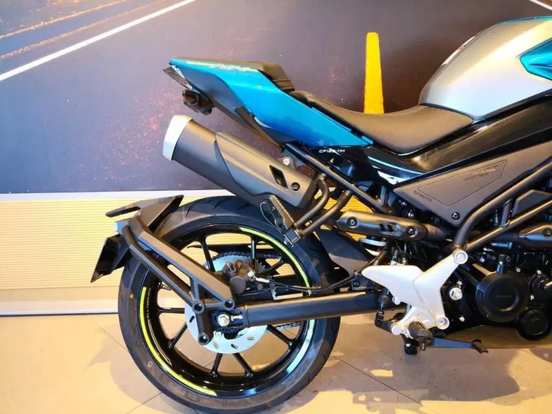 CFMOTO 125NK (2025 - 26) (5)