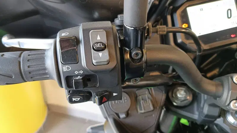 Kawasaki Versys 650 Tourer (2022 - 24) (9)
