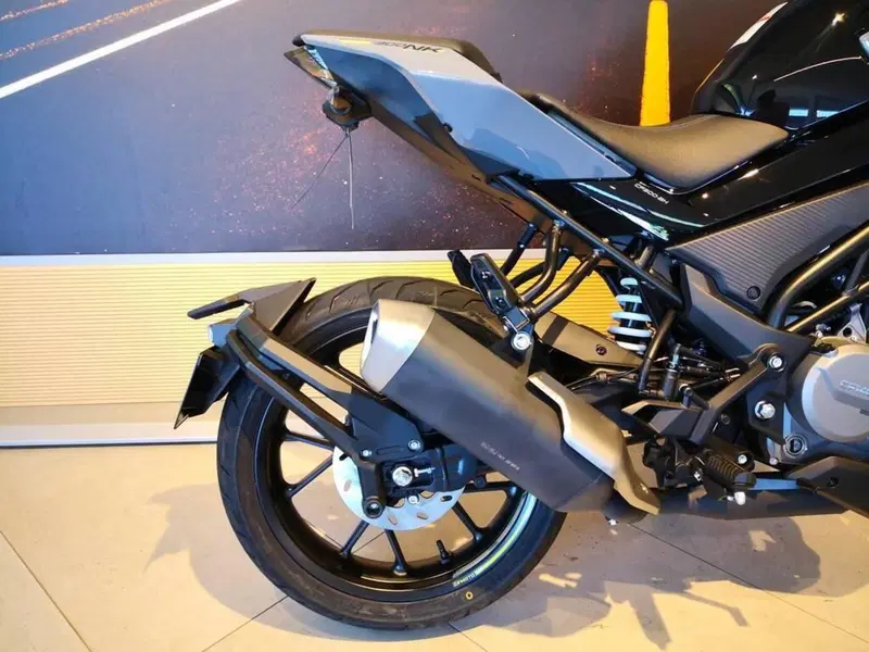 CFMOTO 300NK (2021 - 26) (5)