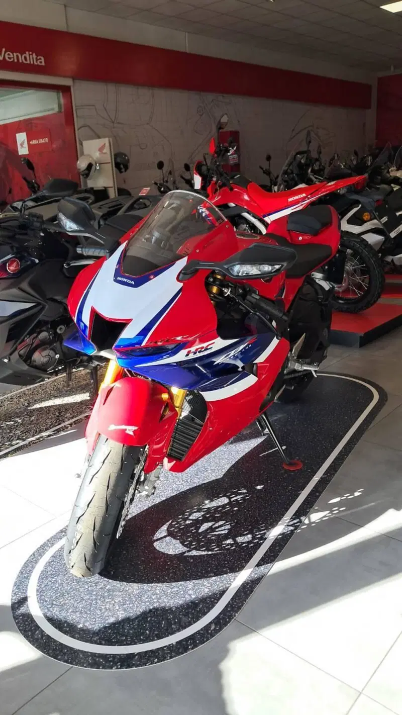 Honda CBR 1000 RR-R Fireblade SP (2024 - 26) (3)