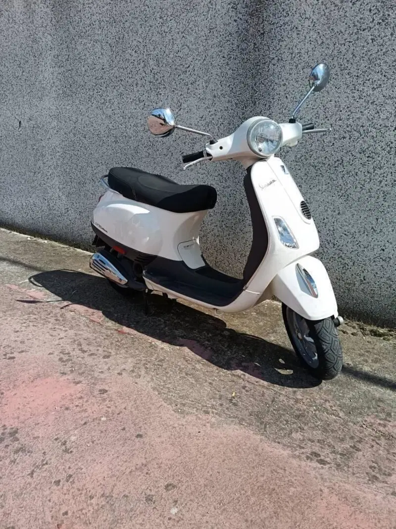 Vespa LX 50 4T (2009 - 14) (2)