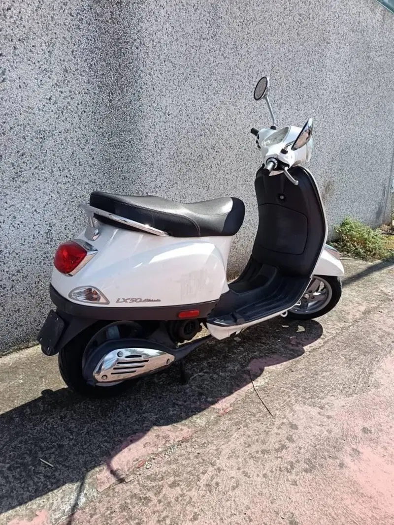 Vespa LX 50 4T (2009 - 14) (3)