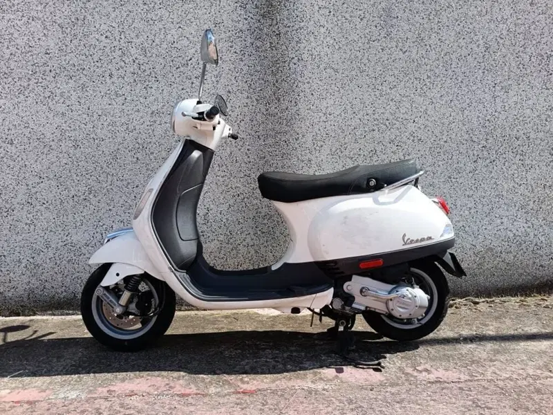 Vespa LX 50 4T (2009 - 14) (4)