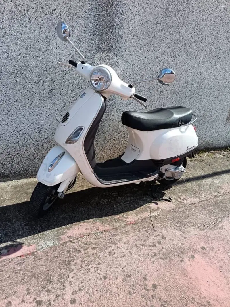 Vespa LX 50 4T (2009 - 14) (5)
