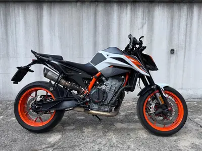 KTM 890 Duke R (2020) usata