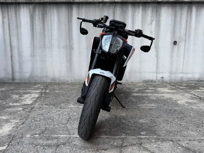 KTM 890 Duke R (2020) (6)