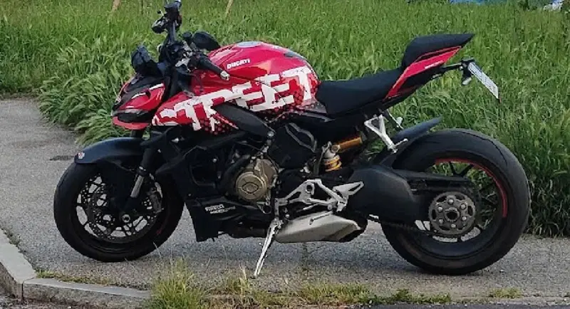 Ducati Streetfighter V4 1100 (2020)