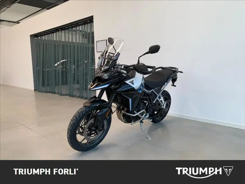 Triumph Tiger 900 Alpine Special Edition (2026) (3)