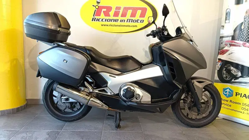 Honda Integra 750 DCT ABS (2014 - 15) (2)