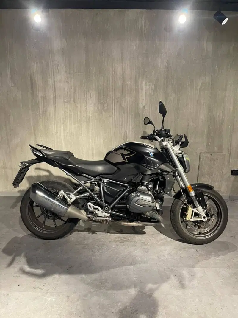 Bmw R 1200 R (2017 - 18) (3)