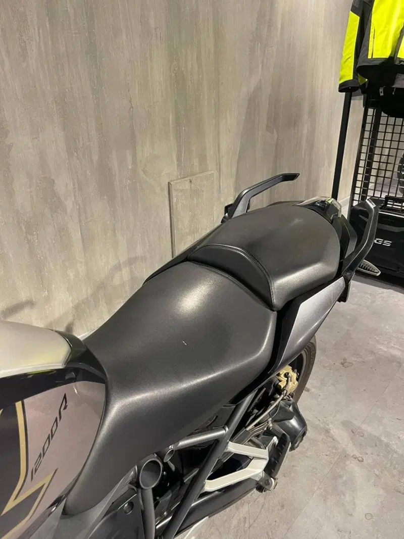 Bmw R 1200 R (2017 - 18) (7)