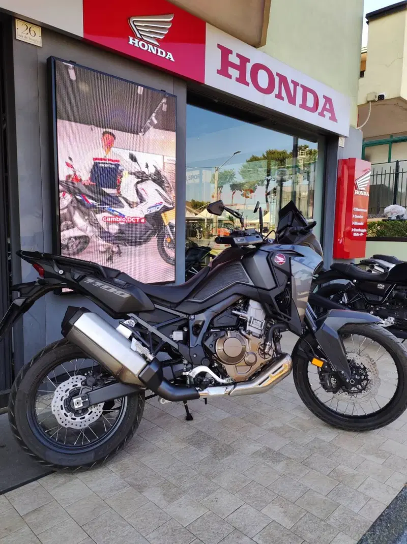 Honda Africa Twin CRF 1100L (2022 - 23) (3)