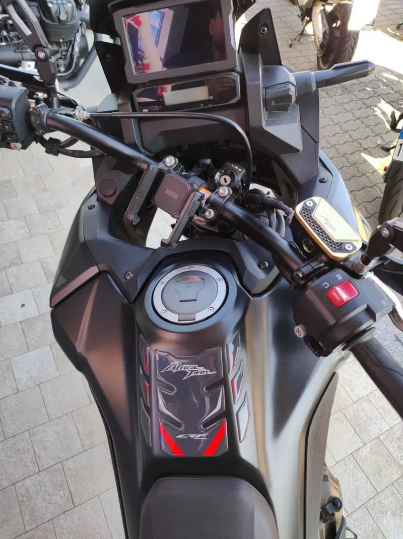 Honda Africa Twin CRF 1100L (2022 - 23) (4)
