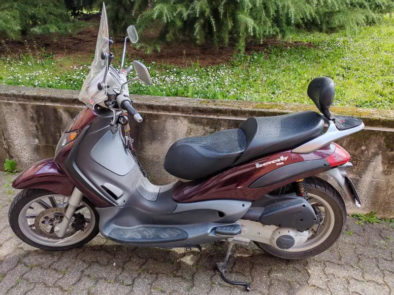 Piaggio Beverly 200 (2002 - 03) (4)