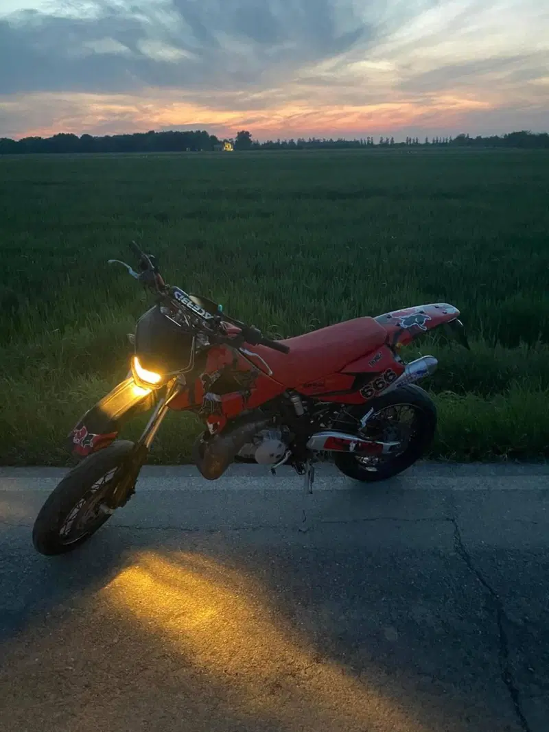 Aprilia MX 125 (2003 - 08) (4)