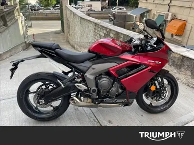 Triumph Daytona 660 (2024 - 26) usata