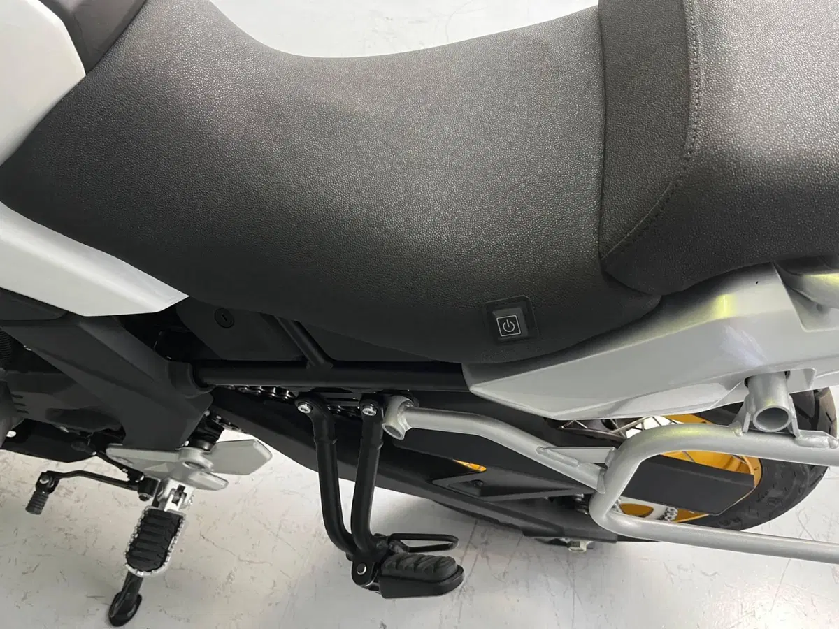 CFMOTO 700MT Adventure (2025 - 26) (8)