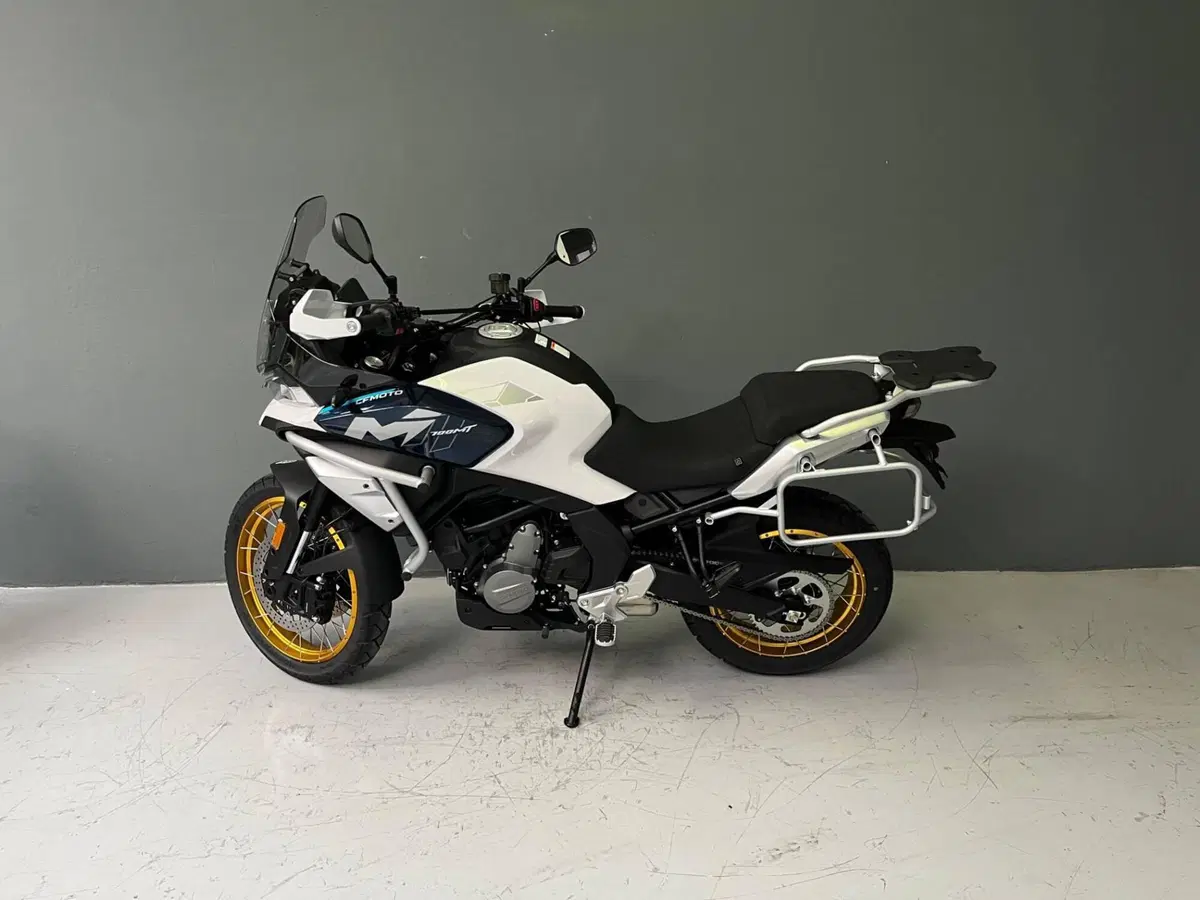 CFMOTO 700MT Adventure (2025 - 26) (2)