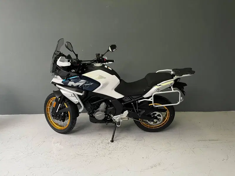 CFMOTO 700MT Adventure (2025 - 26) (2)