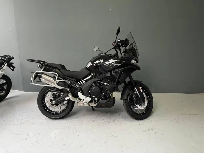 CFMOTO 700MT Adventure (2025 - 26)