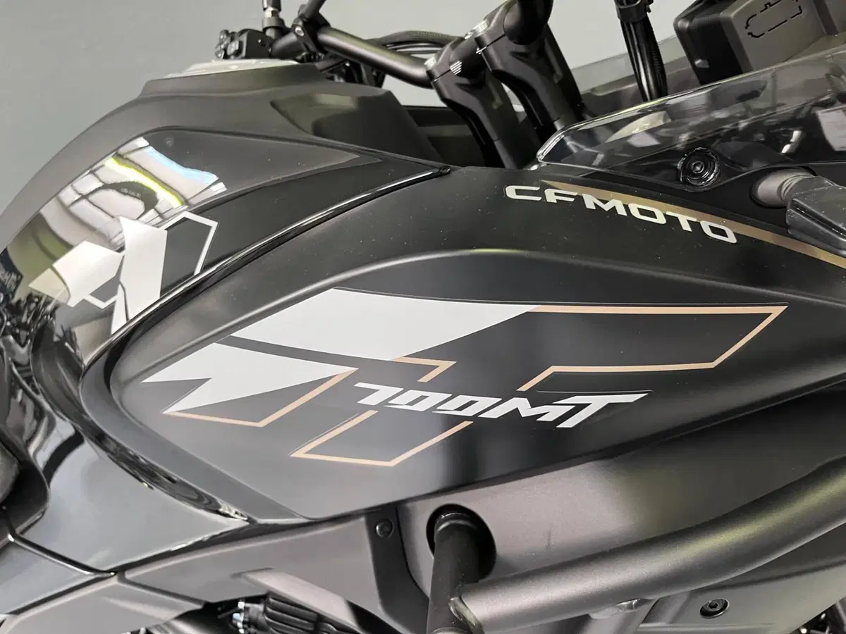 CFMOTO 700MT Adventure (2025 - 26) (5)