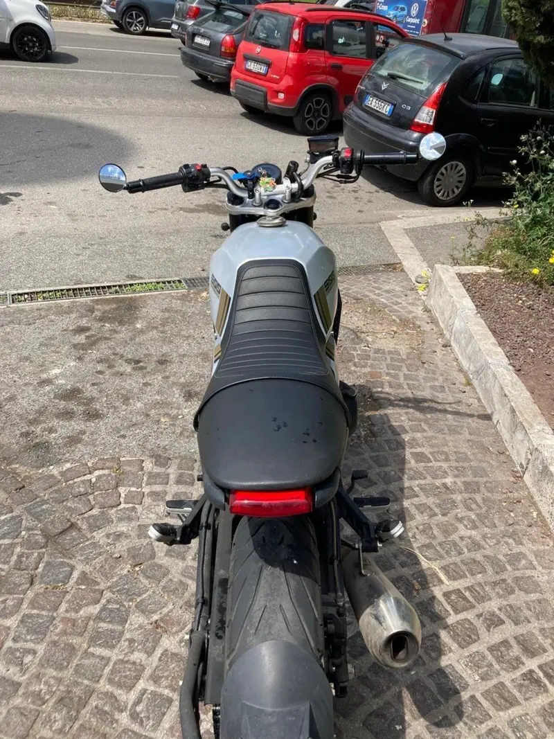 Brixton Motorcycles Crossfire 500 X (2021 - 26) (4)