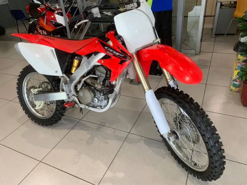 Honda CRF 250R (2005) (2)