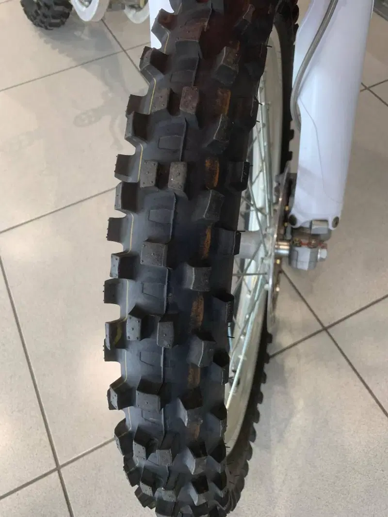 Honda CRF 250R (2005) (4)