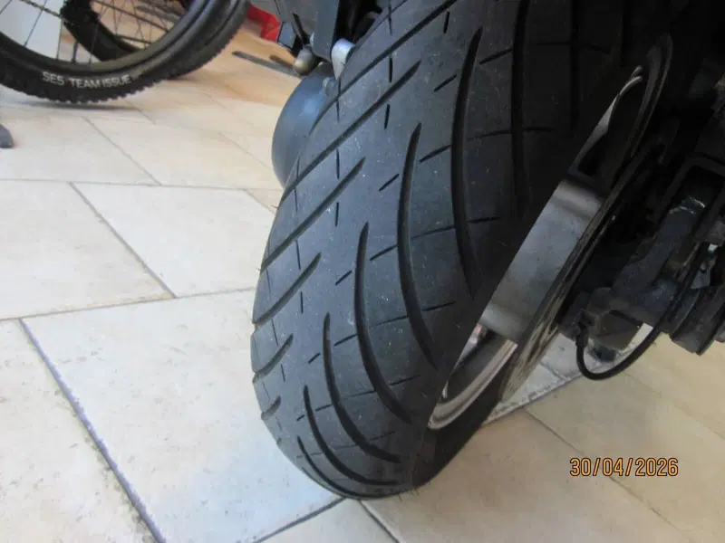 Suzuki Burgman UH 200 ABS (2014 - 16) (6)