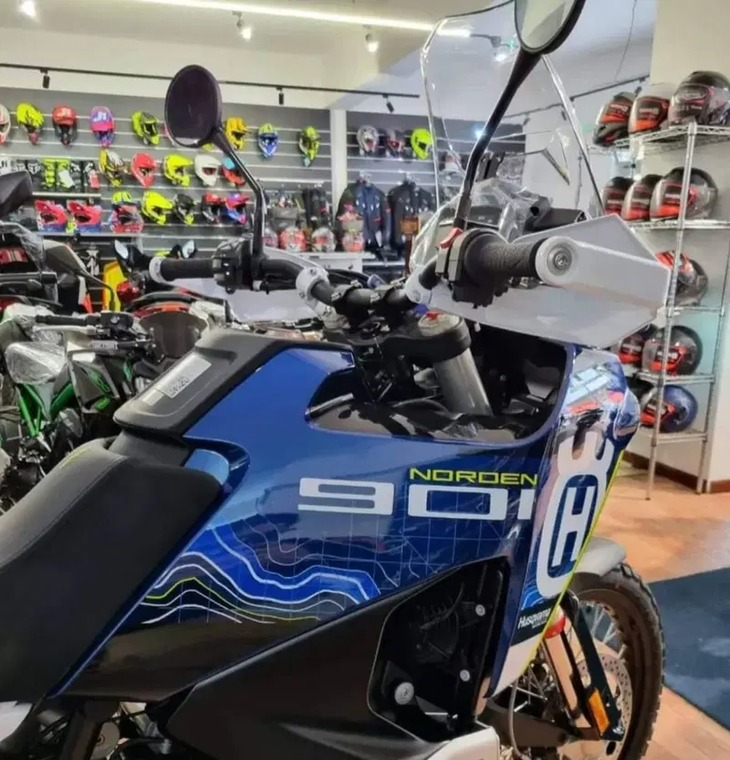 Husqvarna Norden 901 Expedition (2023 - 24) (2)