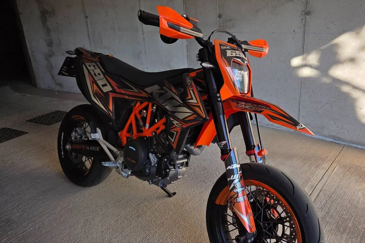 KTM 690 SMC R (2021 - 22)