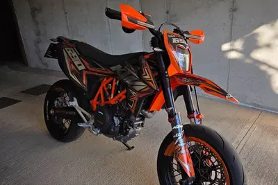 KTM 690 SMC R (2021 - 22) usata