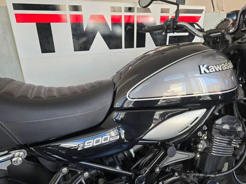 Kawasaki Z 900 RS (2022 - 25) (9)