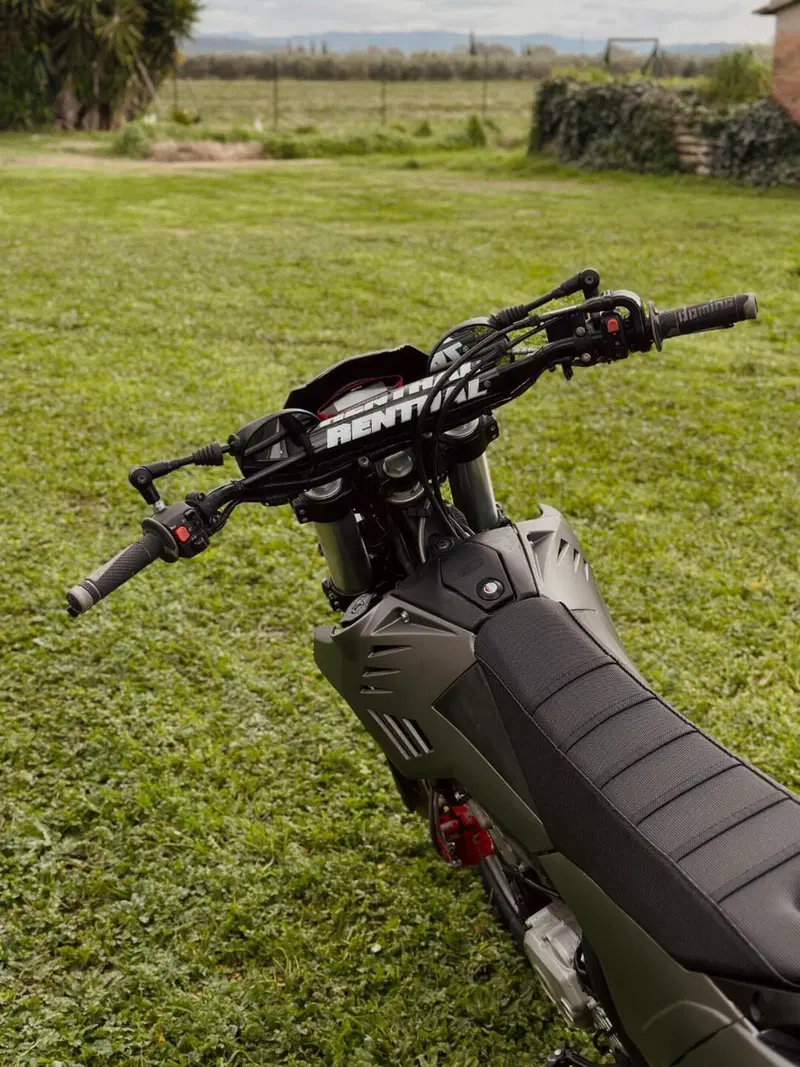 Betamotor RR 125 4T Enduro LC (2018 - 20) (4)