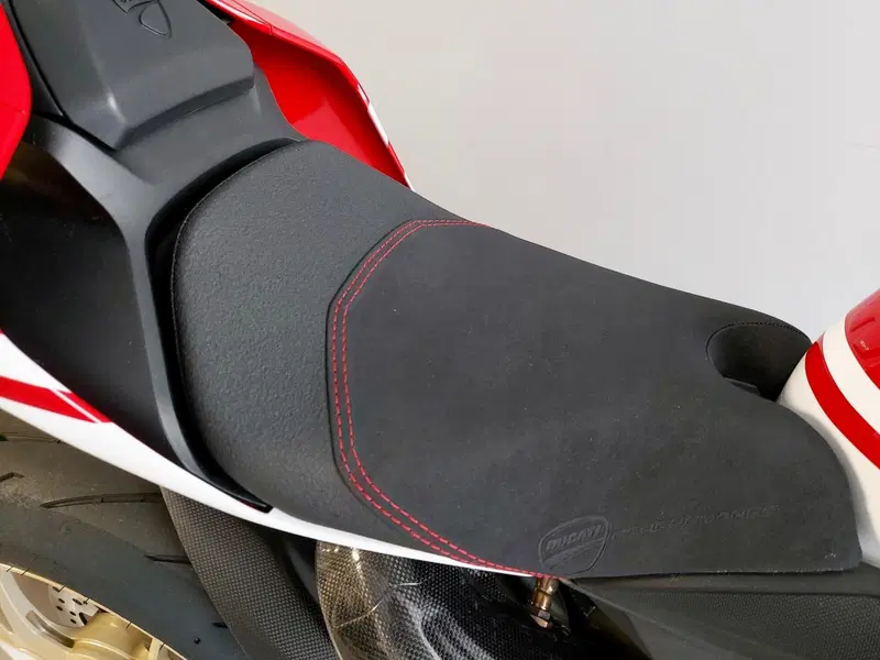 Ducati 1299 Panigale S Anniversario (2016) (12)